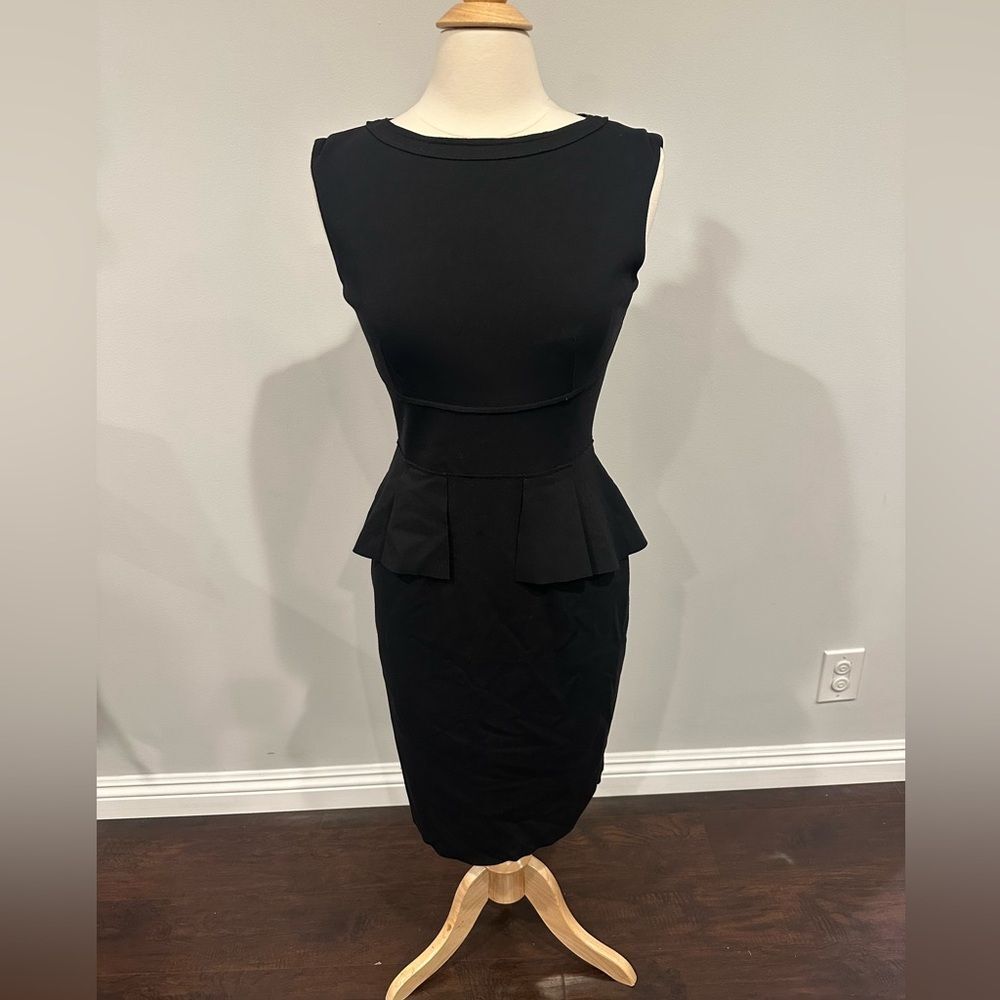 Elie Tahari Myra Crepe Black Peplum Knee Length Dress Size 6